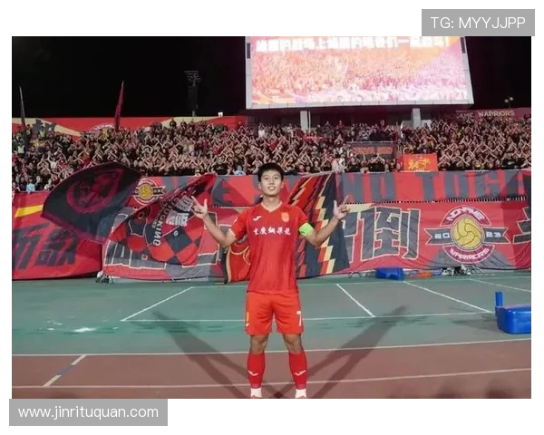 中甲半场姜积弘自摆乌龙 卡洛斯与向余望破门 重庆铜梁龙暂时领先广州豹