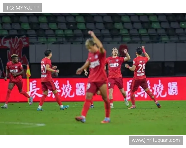 邵佳一强调进攻防守专注力强但把握机会能力仍需提升